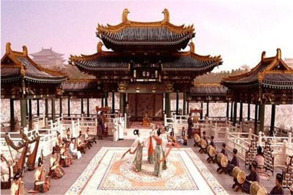 宫中行乐词八首