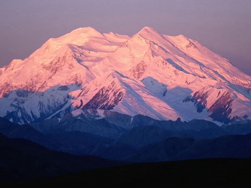 山桃红花满上头,蜀江春水拍山流的意思出处赏析