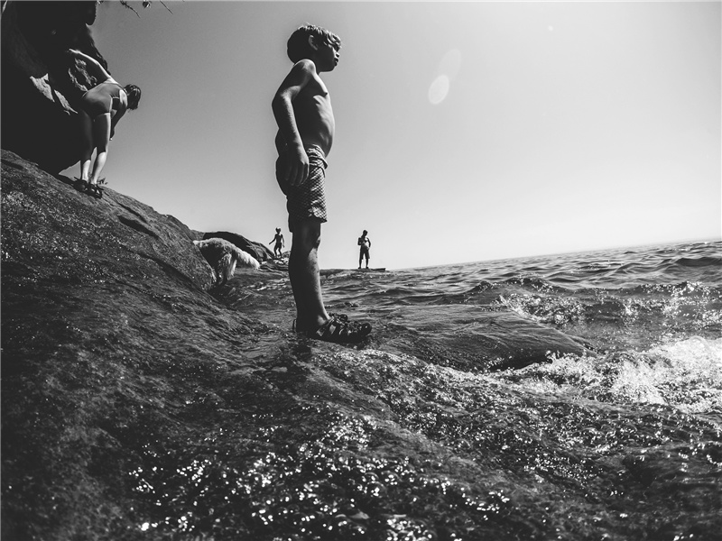 子瞻去岁春侍立迩英子由秋冬间相继入侍作诗各述所怀予亦次韵四首·其三原文注释译文赏析-黄庭坚诗词-宋诗全集