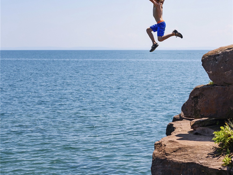 次韵答致政杜公小诗见戏原文注释译文赏析-韩琦诗词-宋诗全集