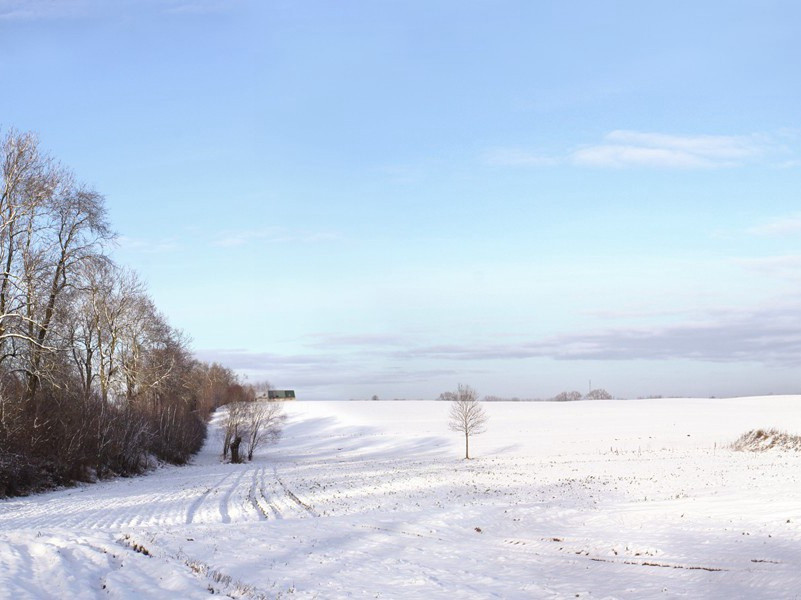 三年谪宦此栖迟,万古惟留楚客悲的意思出处赏析