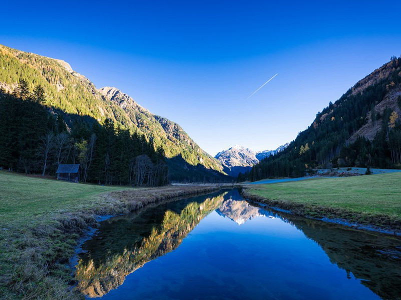 江流石不转,遗恨失吞吴的出处意思赏析