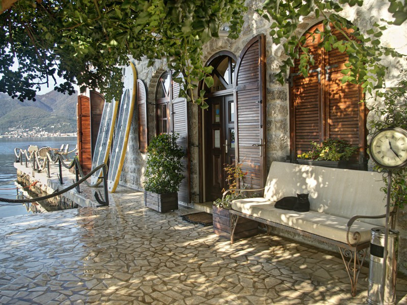 思君若汶水,浩荡寄南征出处意思赏析