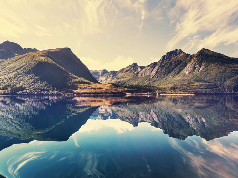 岂知聚散难期,翻成雨恨云愁?阻追游的意思出处赏析