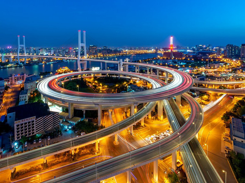 万骑出都门,拥在香尘里出处意思赏析