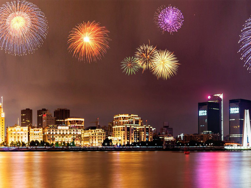 桃花气暖眼自醉,春渚日落梦相牵出处翻译赏析