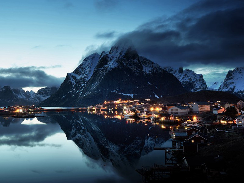 万里长城寄,无贻汉国忧出处意思赏析