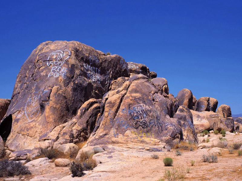 暖酥消,腻云亸,终日厌厌倦梳裹的意思出处赏析