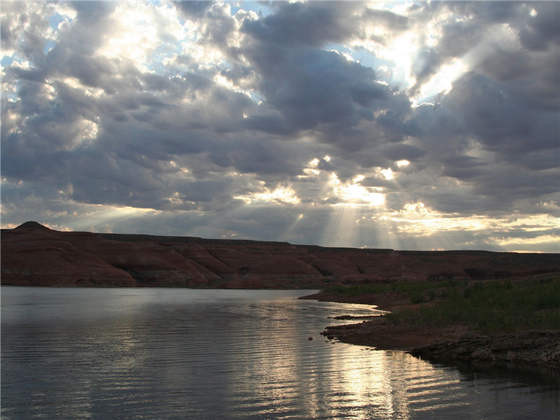 孤飞一片雪,百里见秋毫出处意思赏析