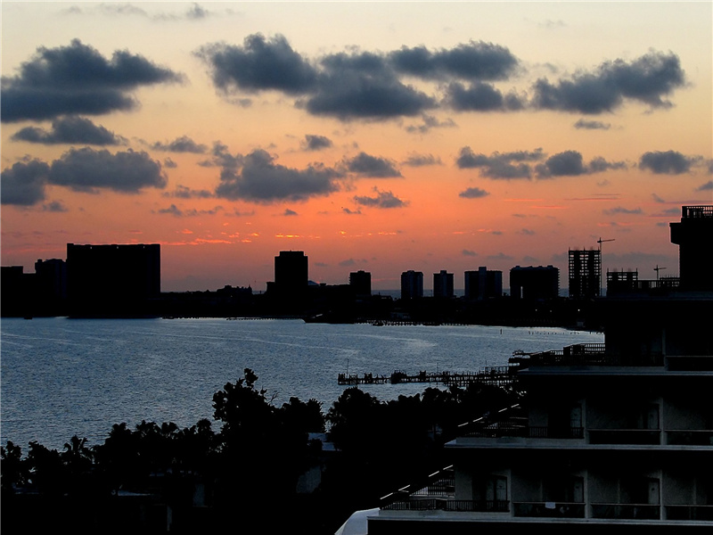 谁解乘舟寻范蠡,五湖烟水独忘机的意思出处赏析