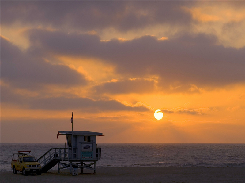 秋雨亦嫌秋热在,打荷飘竹为人来出处意思赏析