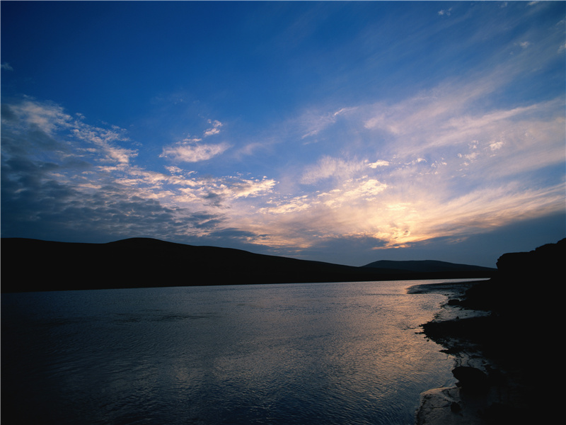 老妻寄异县,十口隔风雪的意思出处赏析