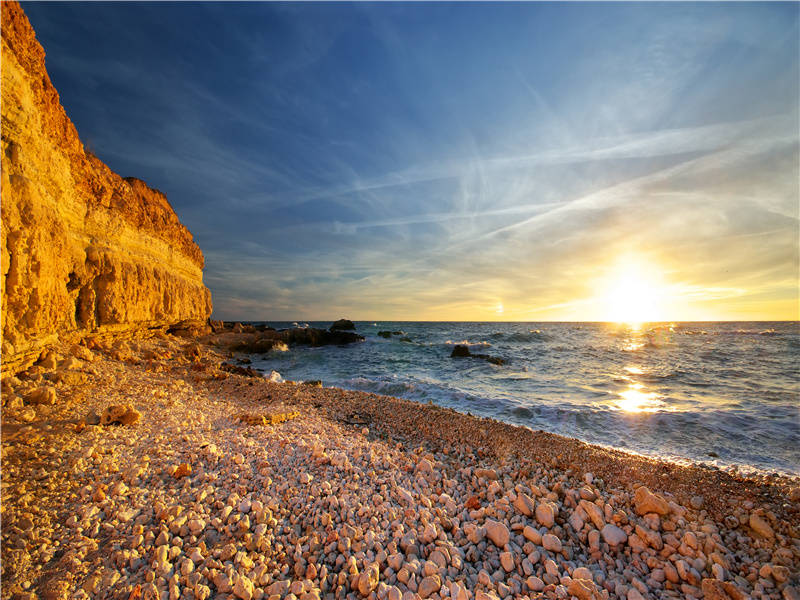 行旅相攀援,川广不可越的意思出处赏析