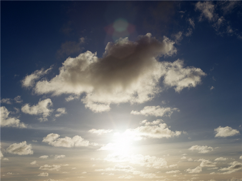 水晶帘不下,云母屏开,冷浸佳人淡脂粉的出处意思赏析