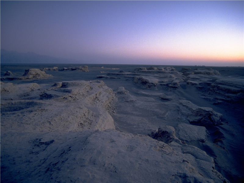 晚秋天,一霎微雨洒庭轩的意思出处赏析