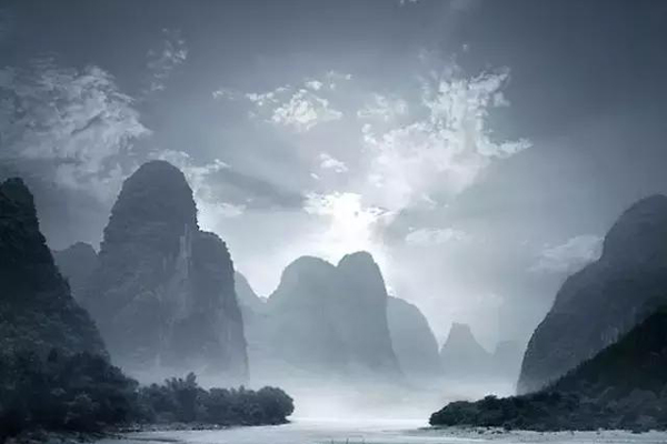 奉和许给事夜直简诸公原文注释译文赏析-崔颢诗词-唐诗全集