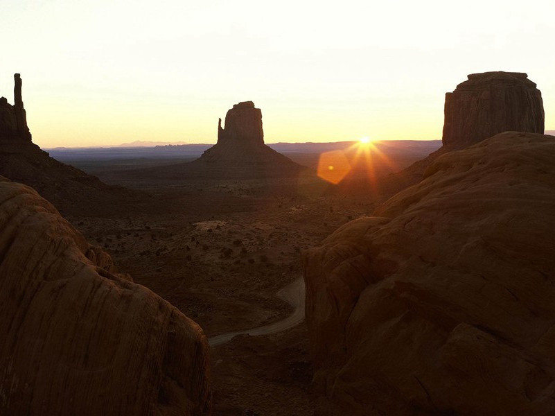 相与欣佳节,率尔同褰裳出处赏析