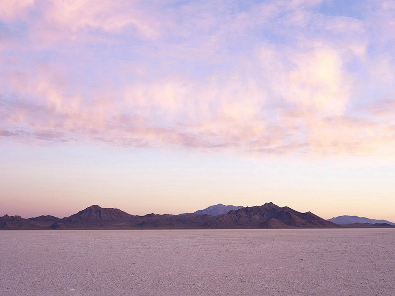 广陵城里昔繁华,炀帝行宫接紫霞出处意思赏析