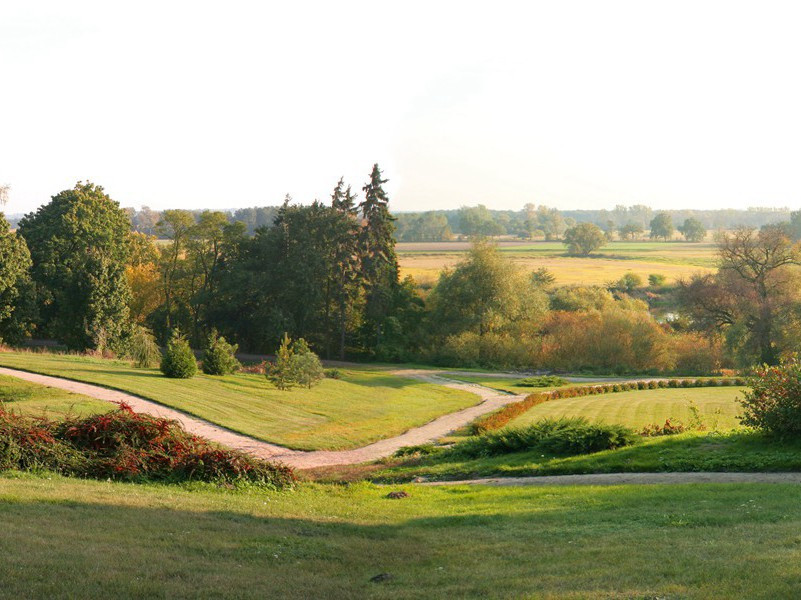 野径云俱黑,江船火独明的出处意思赏析