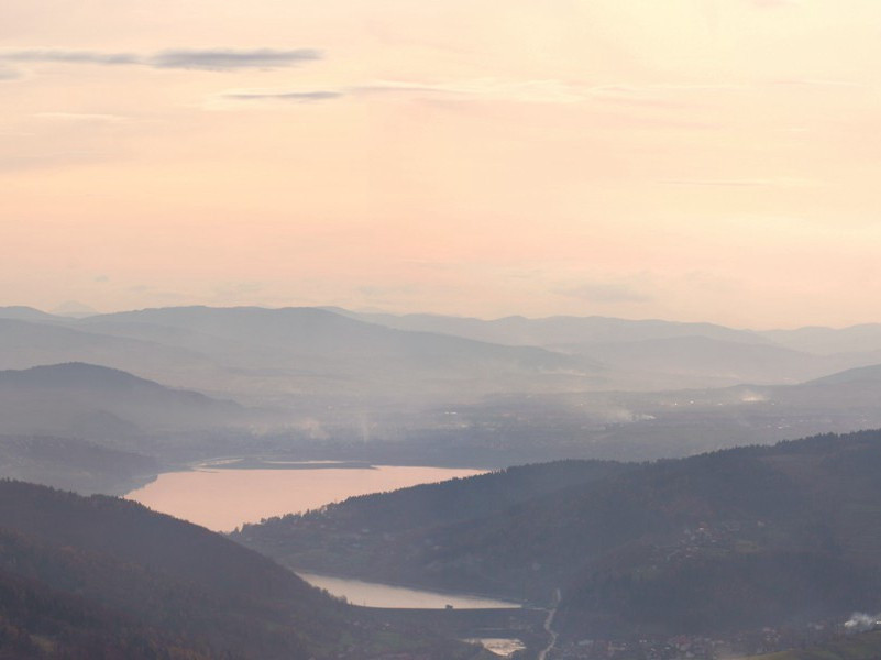 三五明月满,四五詹兔缺的意思出处赏析